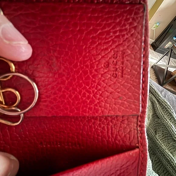 Authentic Gucci GG Marmont 6-Ring Key Case – Hibiscus Red Leather - Picture 6 of 6